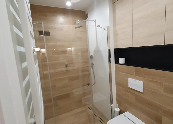 Modern Skarbowa Free Parking Διαμέρισμα *