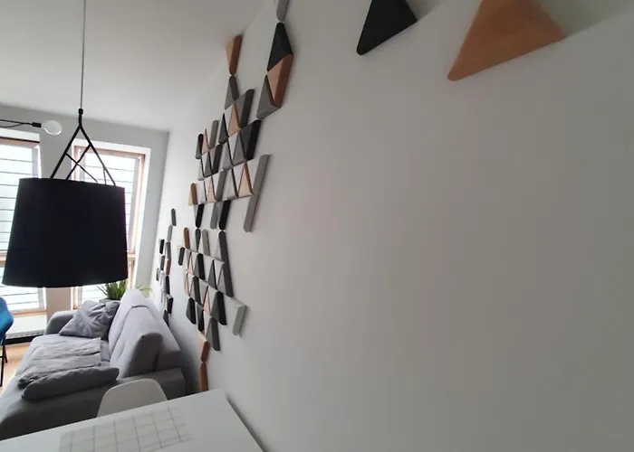 Modern Skarbowa Free Parking